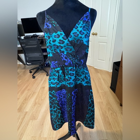 YUMI KIM Blue Leopard Scarf Print Dress Size Medium VGUC - Picture 1 of 5